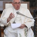 Le pape François a prononcé un discours samedi lors de sa rencontre avec des pauvres et des réfugiés à l'église Sainte-Elisabeth à Budapest. Le souverain pontife quittera la Hongrie dimanche après un voyage de trois jours.